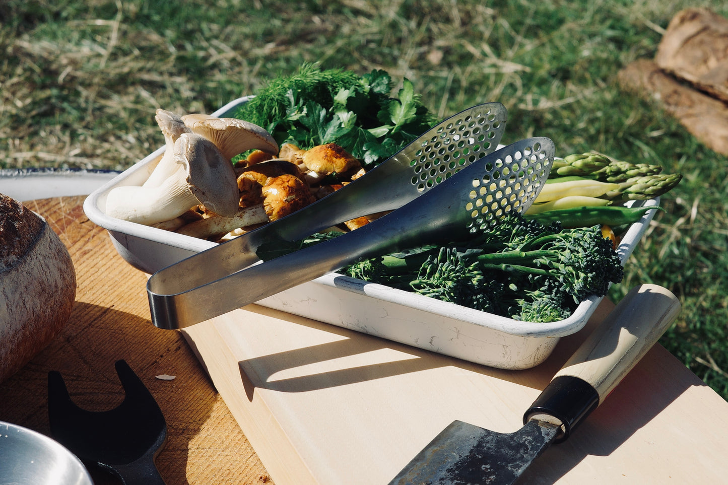 柳宗理 トング (穴あき) / Tong Bee-nest - CIBI TOKYO STORE