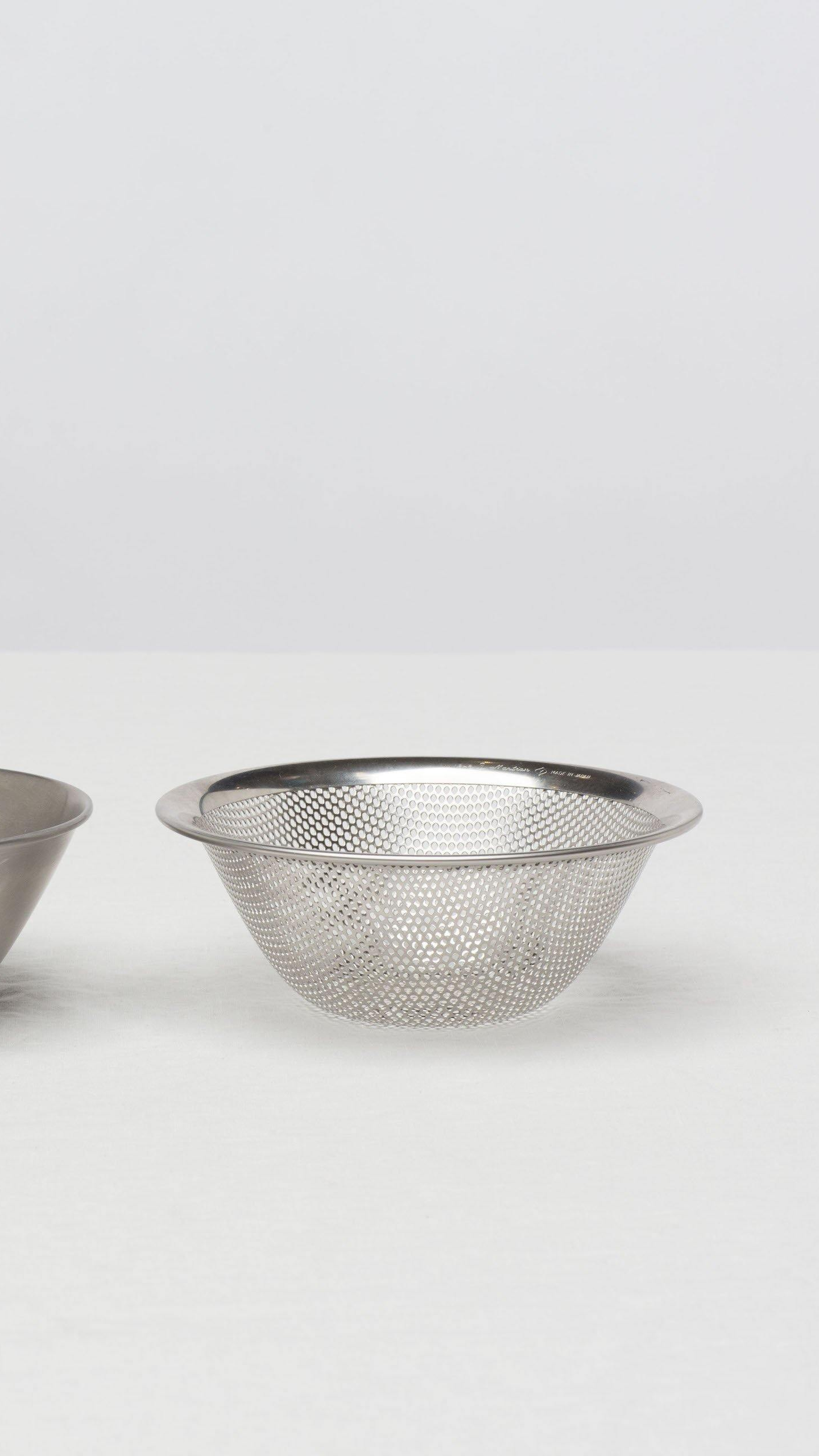 柳宗理 パンチングストレーナー / Strainer 16cm – CIBI TOKYO STORE