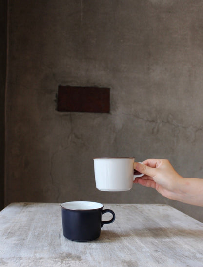 白山陶器 ONEST マグ