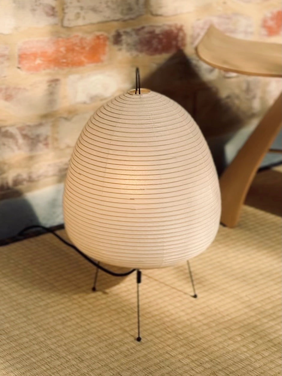 AKARI 75000 1A デスクランプ Akari 1A Table Lamp | Vitra | by Isamu Noguchi, 1951 - Originals