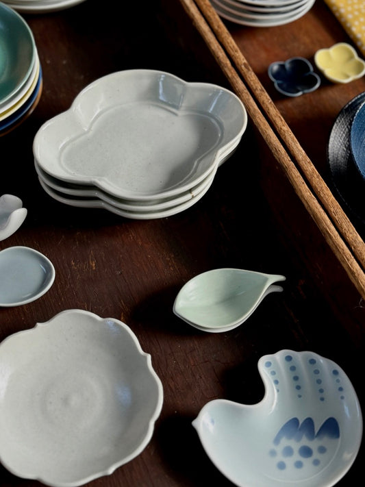 白山陶器 木の葉 はしおき /  Chopstick Rest Leaf