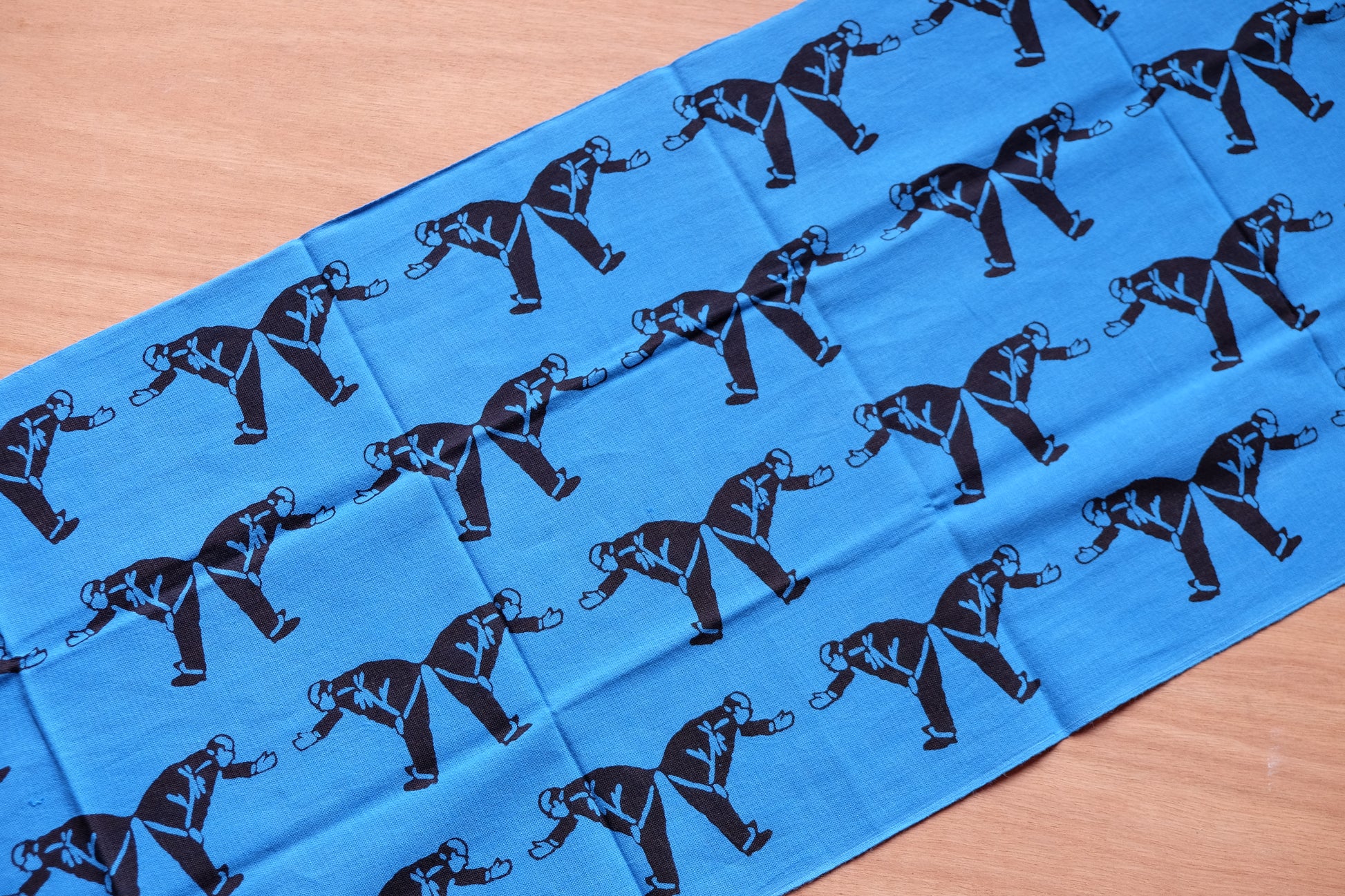 てぬぐい おじぎ部長 青 - CIBI TOKYO STORE