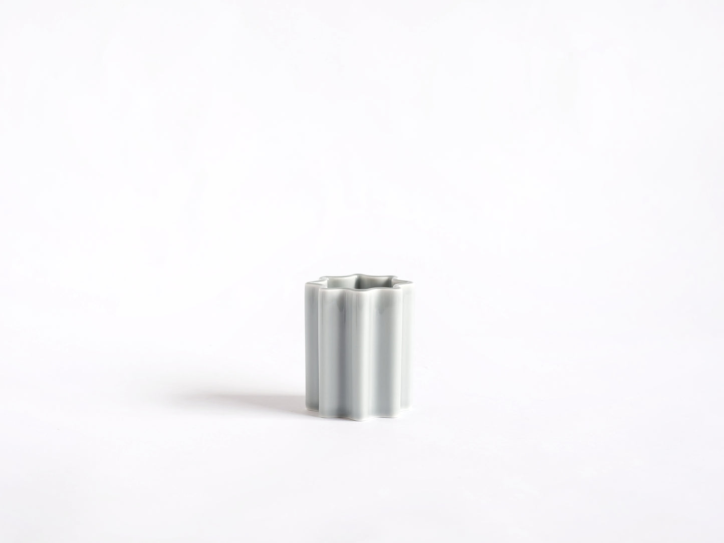 白山陶器 ピニオン花瓶 (SS) / Pinion Vase - CIBI TOKYO STORE