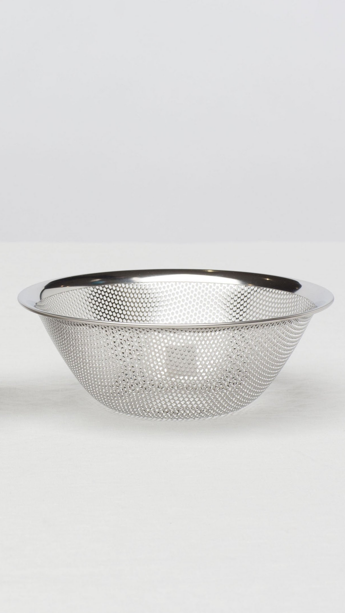 柳宗理 パンチングストレーナー / Strainer 19cm – CIBI TOKYO STORE